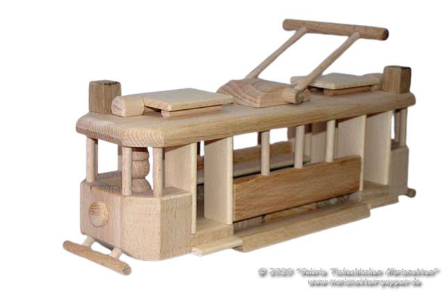 Tramvaj dřevěná hračka                                                      