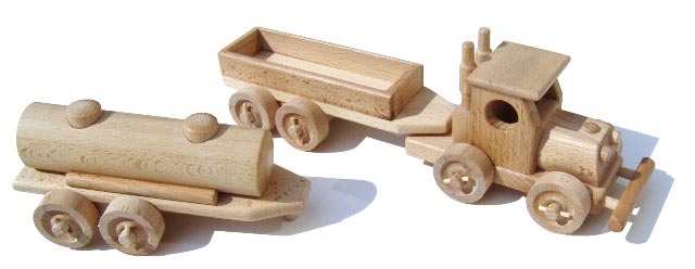 Tahač dřevěná hračka                                         